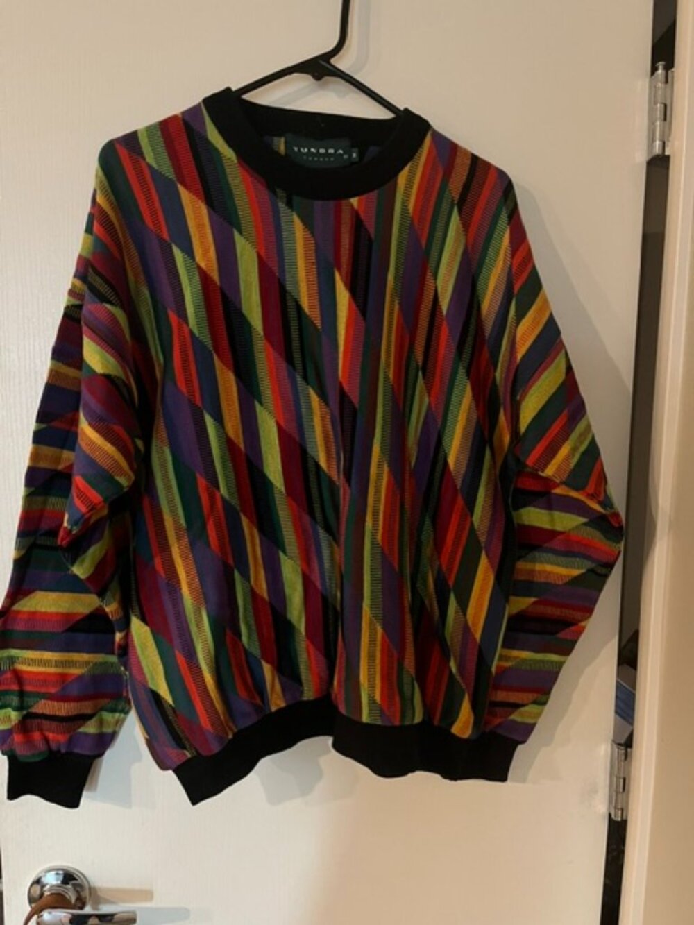 Tundra Size Medium Sweater